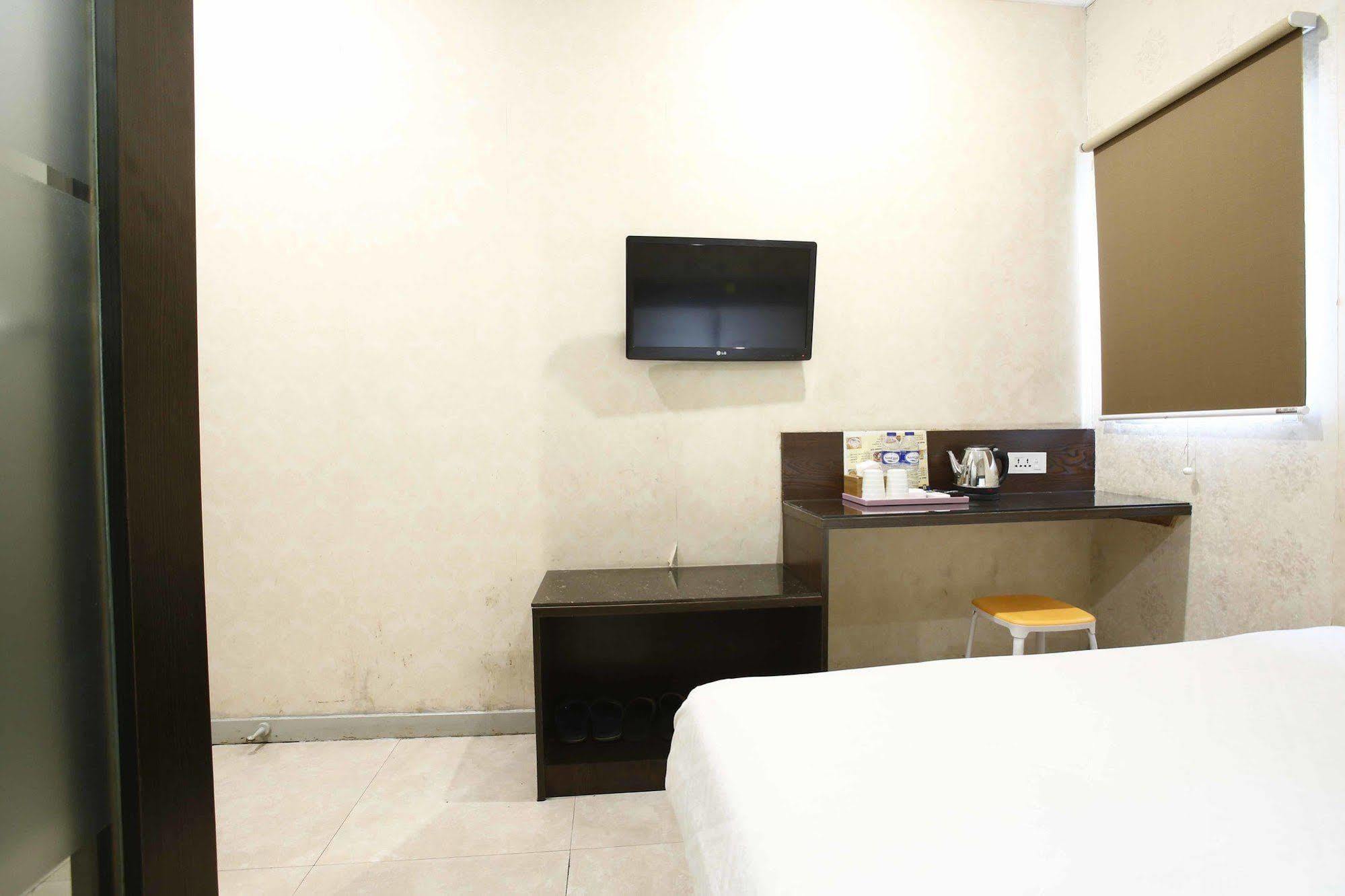 Reddoorz @ Gajah Mada Hotel Jakarta Eksteriør billede